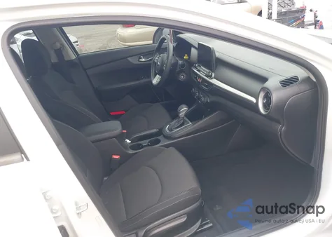 2021 Kia Forte Lxs из США, поврежденный, VIN 3KPF24AD6ME408853